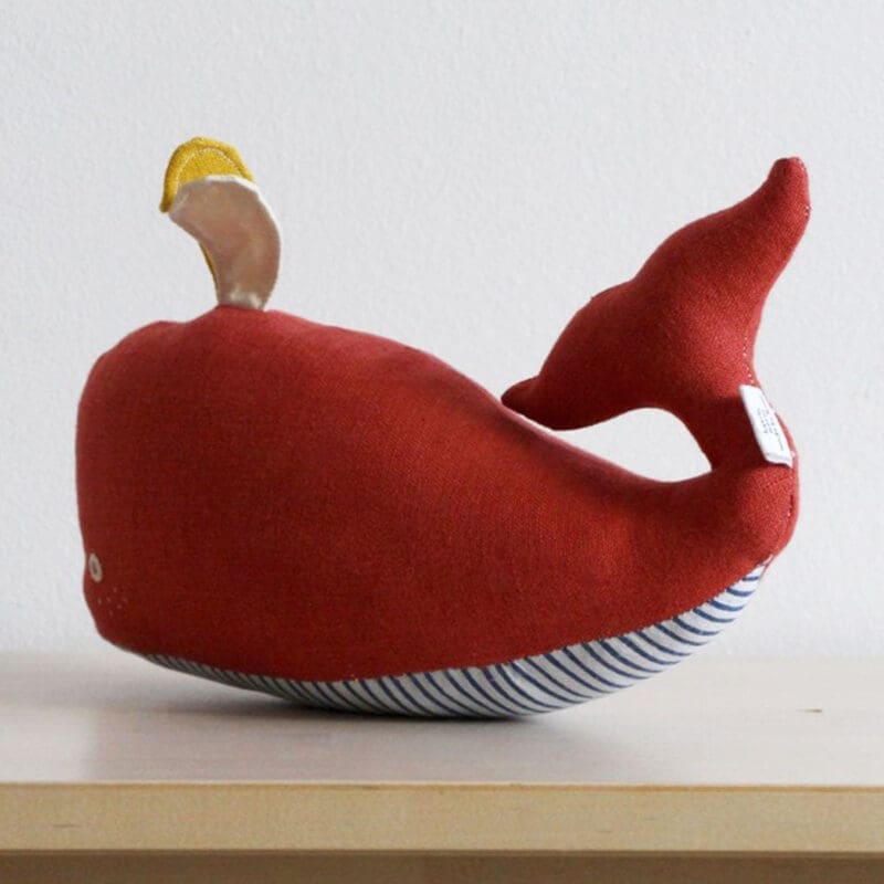 Hersin-means-made-by-hand_whale-red